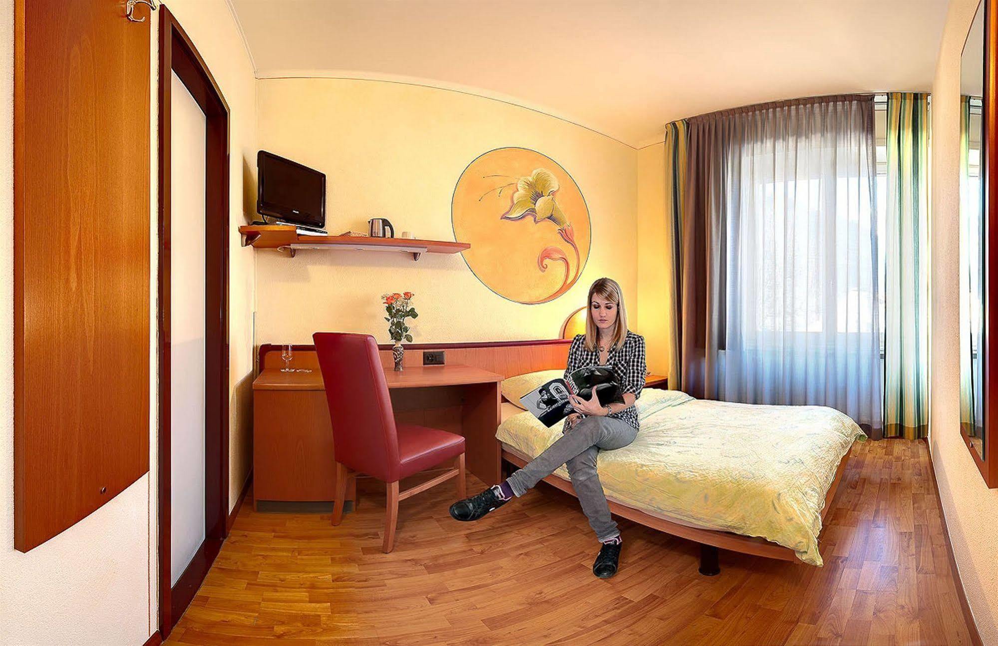 Al Giardinetto Hotel Biasca Ngoại thất bức ảnh